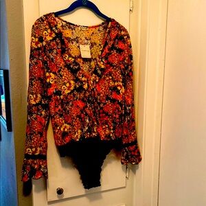 🌼🌻Free People Delicate Bodysuit🌻🌼